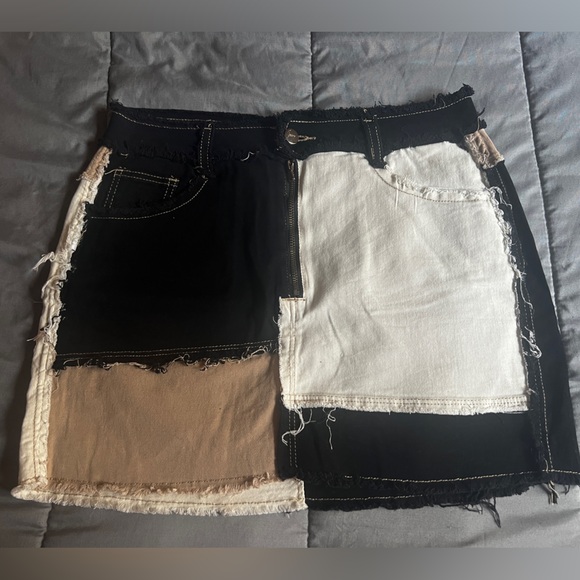 Trendy Patchwork Style Skirt - Picture 2 of 5